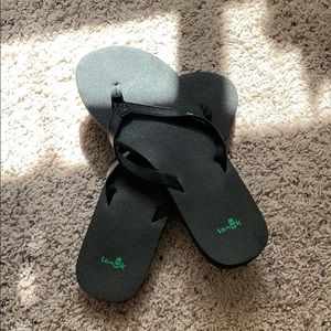 Sanuk flip flops